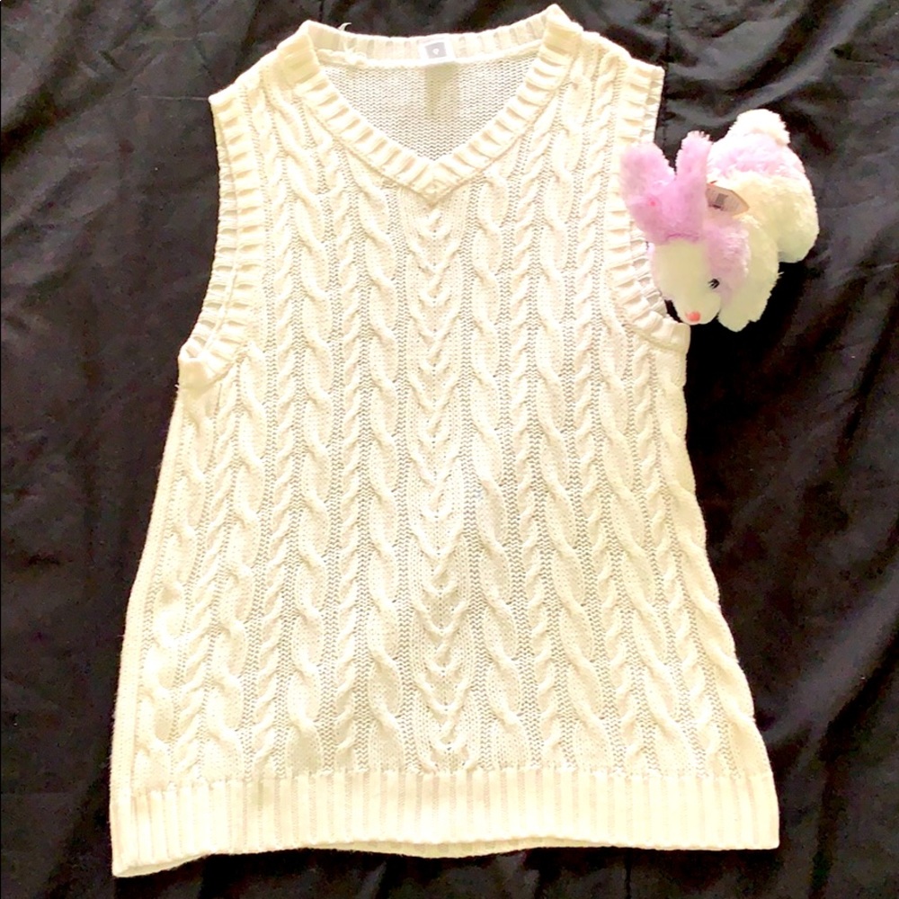 White Carter’s size 6 vest